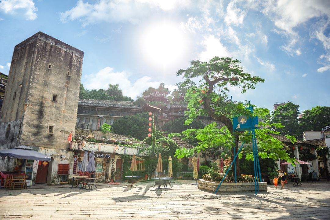 [Inside Gankeng Ancient Town/Directly reach Futian Port Line 10] Shenzhen OCT Gankeng Ancient Town - Nanxianglou Art Hotel Accommodation Package